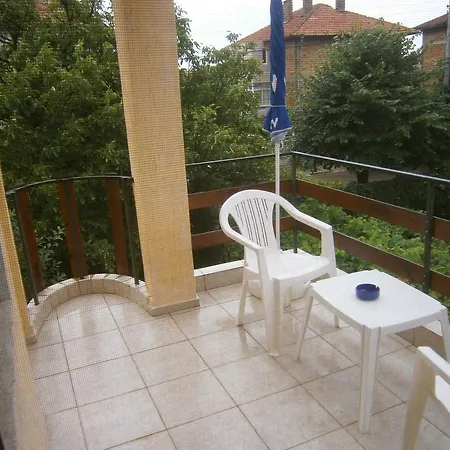 Hristovi Guest house 3*