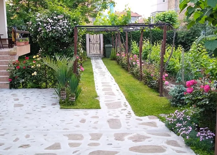 בית הארחה Hristovi