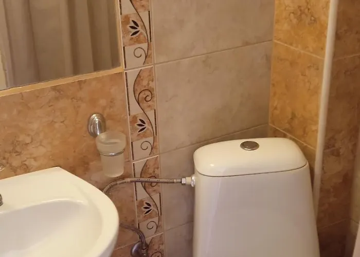 Hristovi בית הארחה